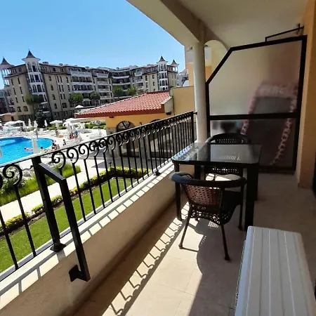 2 Royal Sun E24 With Poolview And Big Balcony Apartmán *