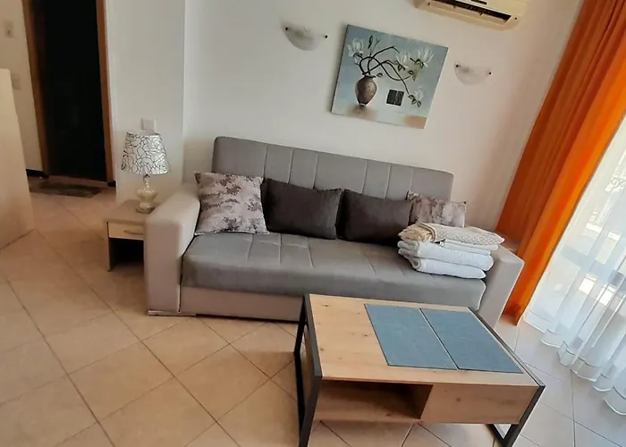 公寓 2 Royal Sun E24 With Poolview And Big Balcony